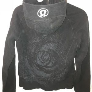 Lululemon Scuba Hoodie in Black
